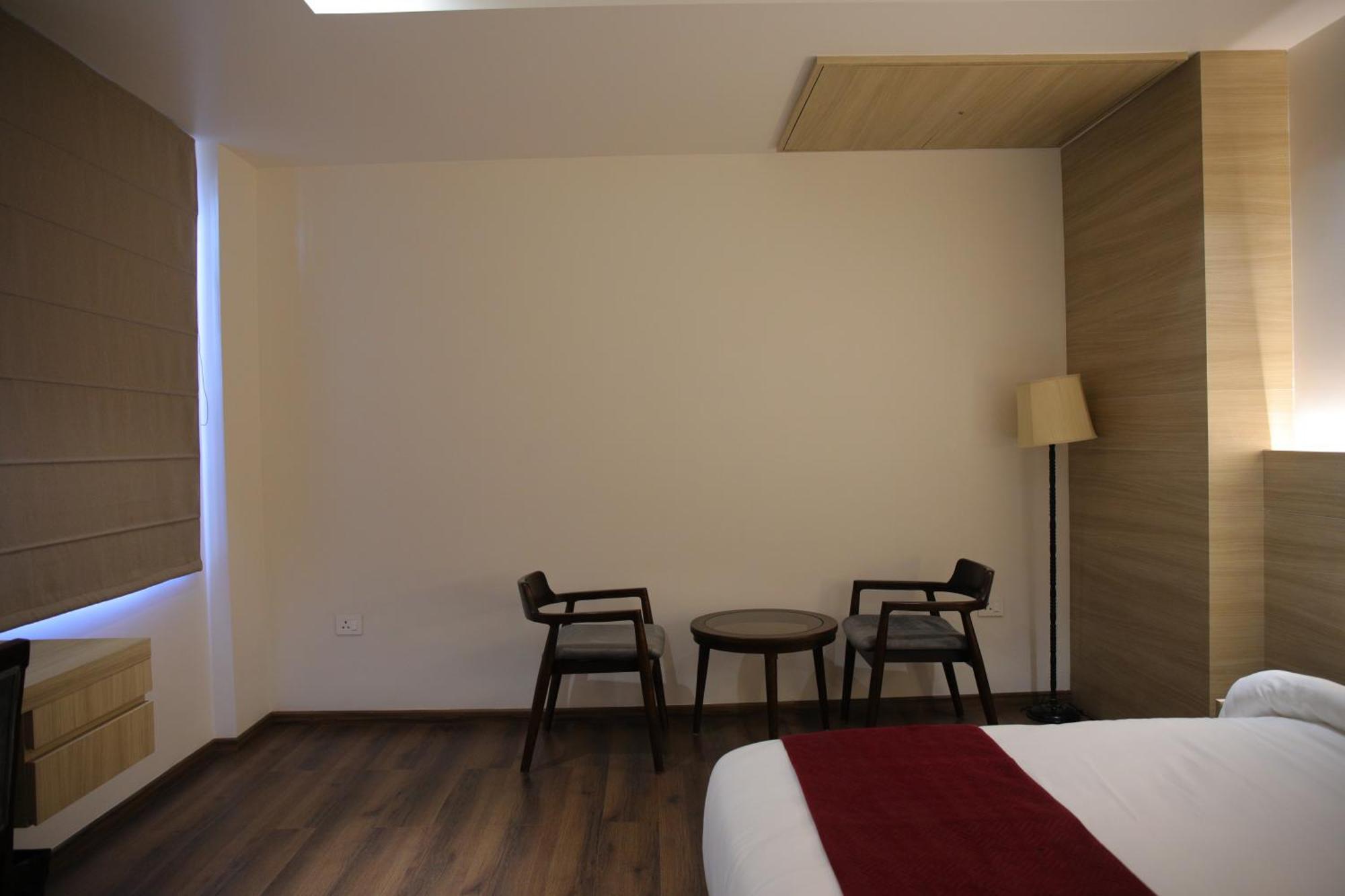Pride Biznotel Haldwani Exterior photo